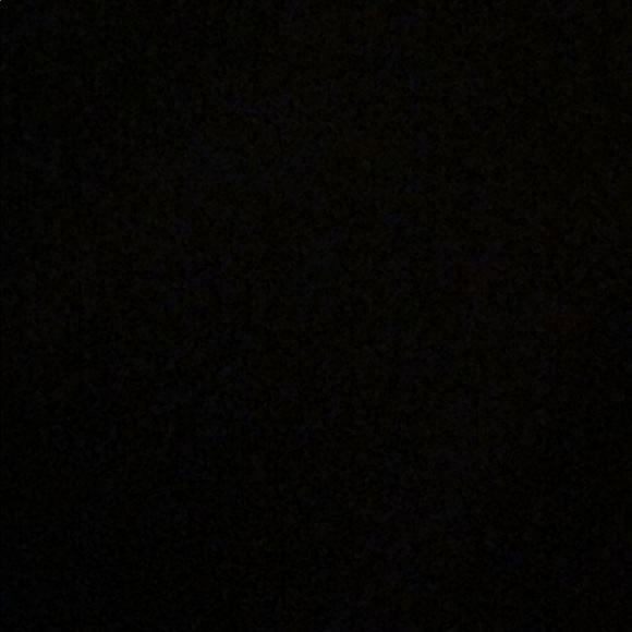 Meet your Posher, Laura - Picture 1 of 1